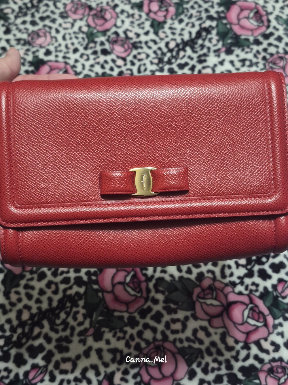 Salvatore Ferragamo Red Vara Bow